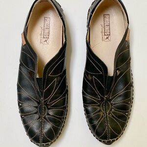 PIKOLINOS Woman’s Black Slip-On Loafers Jerez 38